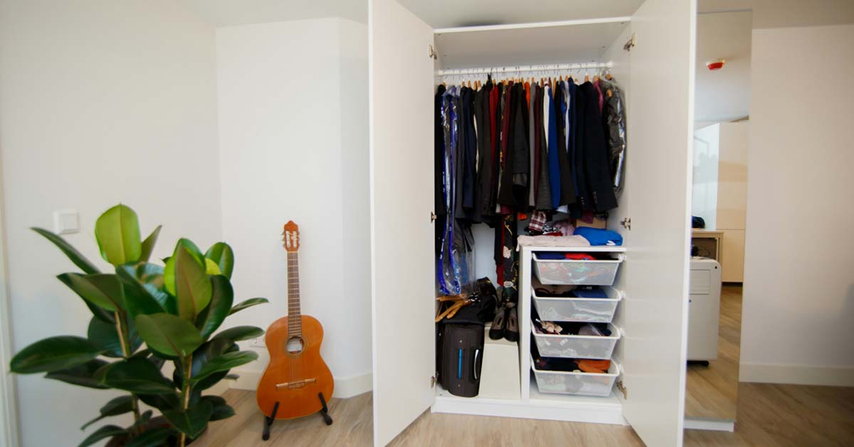 Closet organization tips