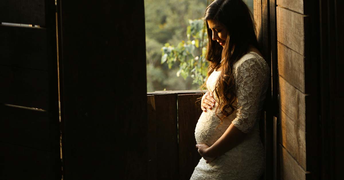 luxe maternity outfits