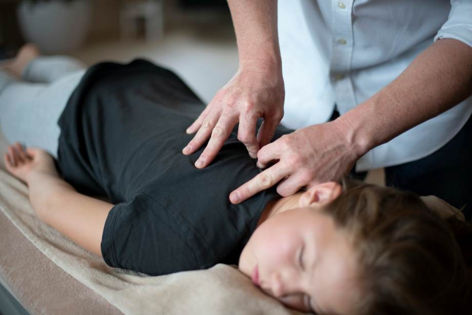 What Does a Physical Therapist Do